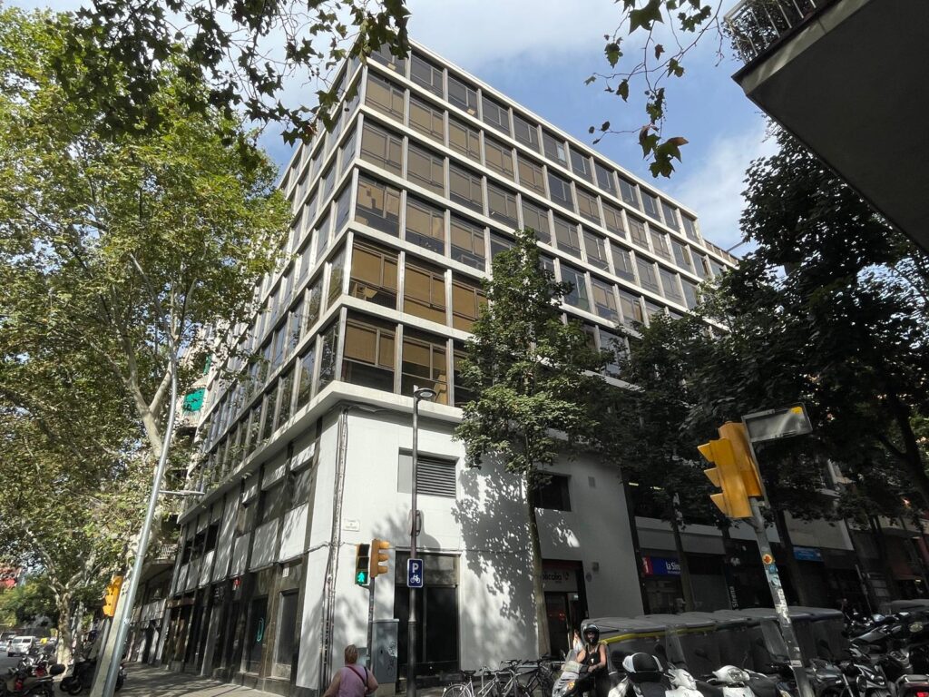 Inspección técnica de cubierta en edificio antiguo